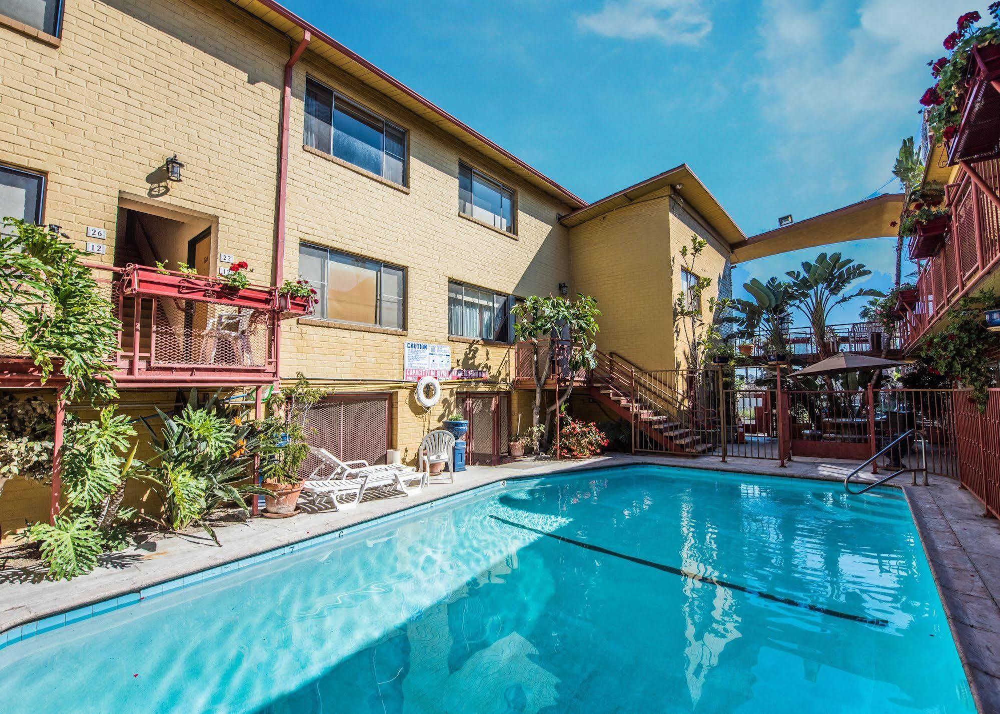 Hollywood Downtowner Inn Los Angeles Exterior foto